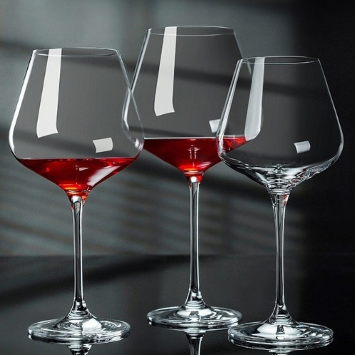 Vesselia Crystal Burgundy Wine Glass – Beauty Series elegant wine glass