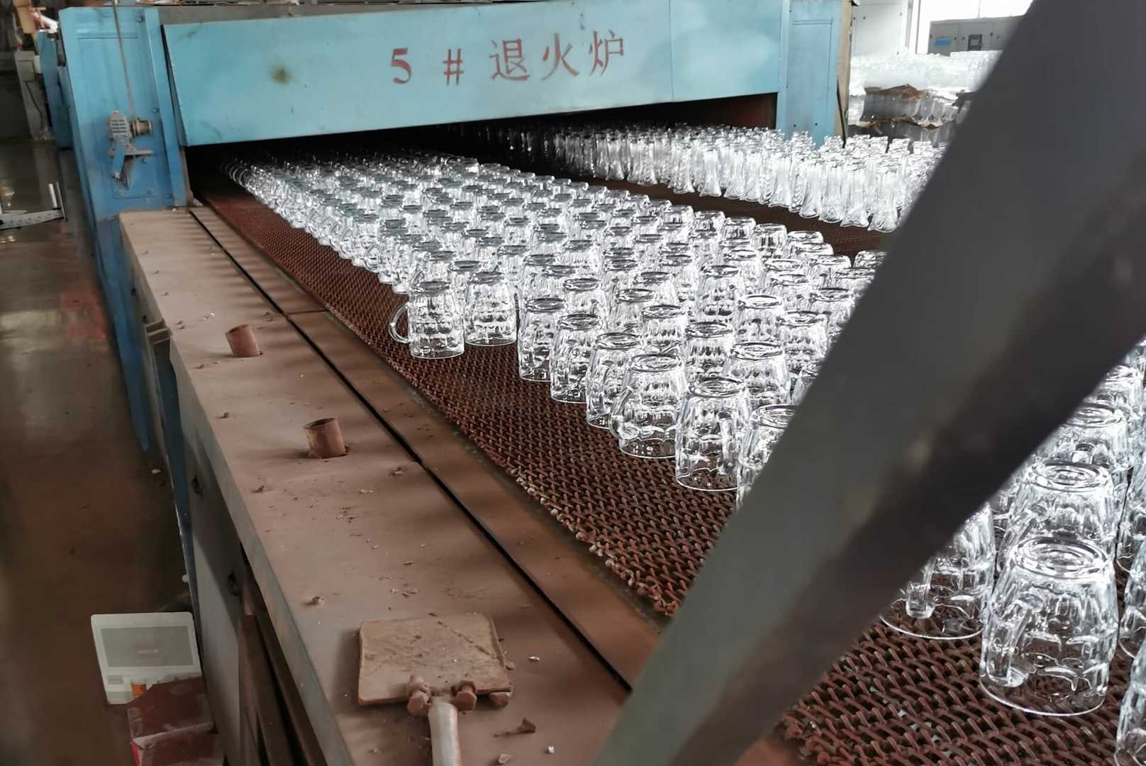 Our Production Process of Glassware Our Production Process of Glassware