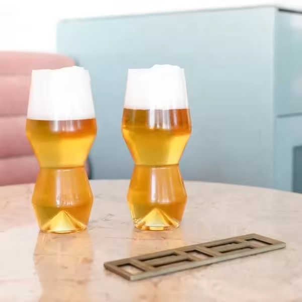 Vesselia Glass