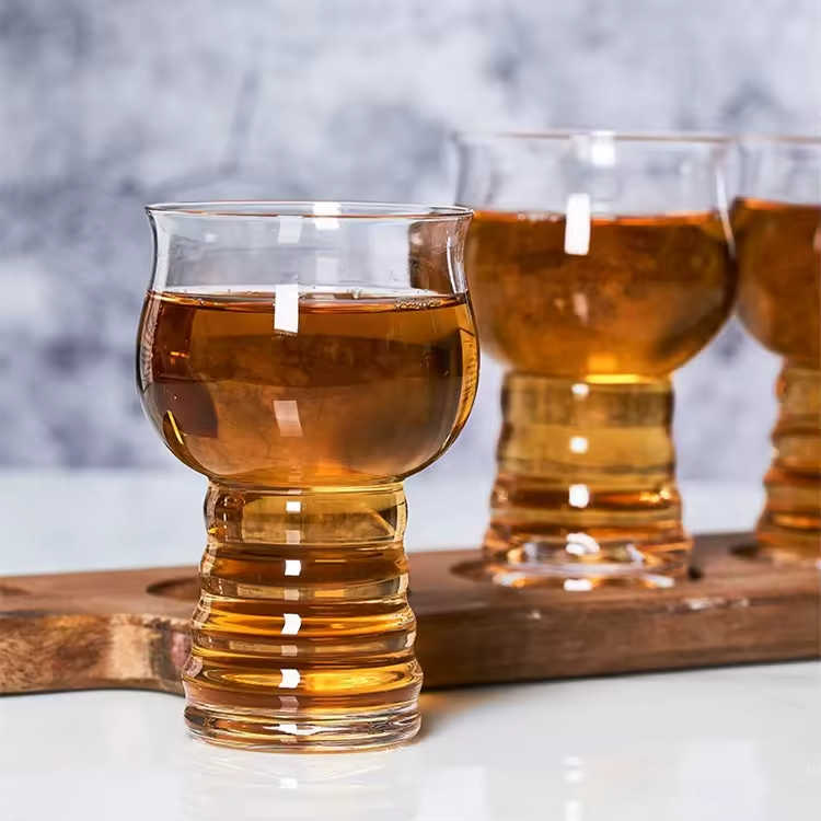 Vesselia Glass
