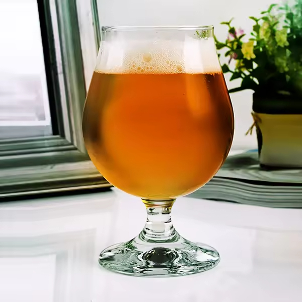Vesselia Glass